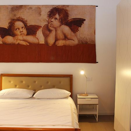 B&B Katerine Salerno Bagian luar foto