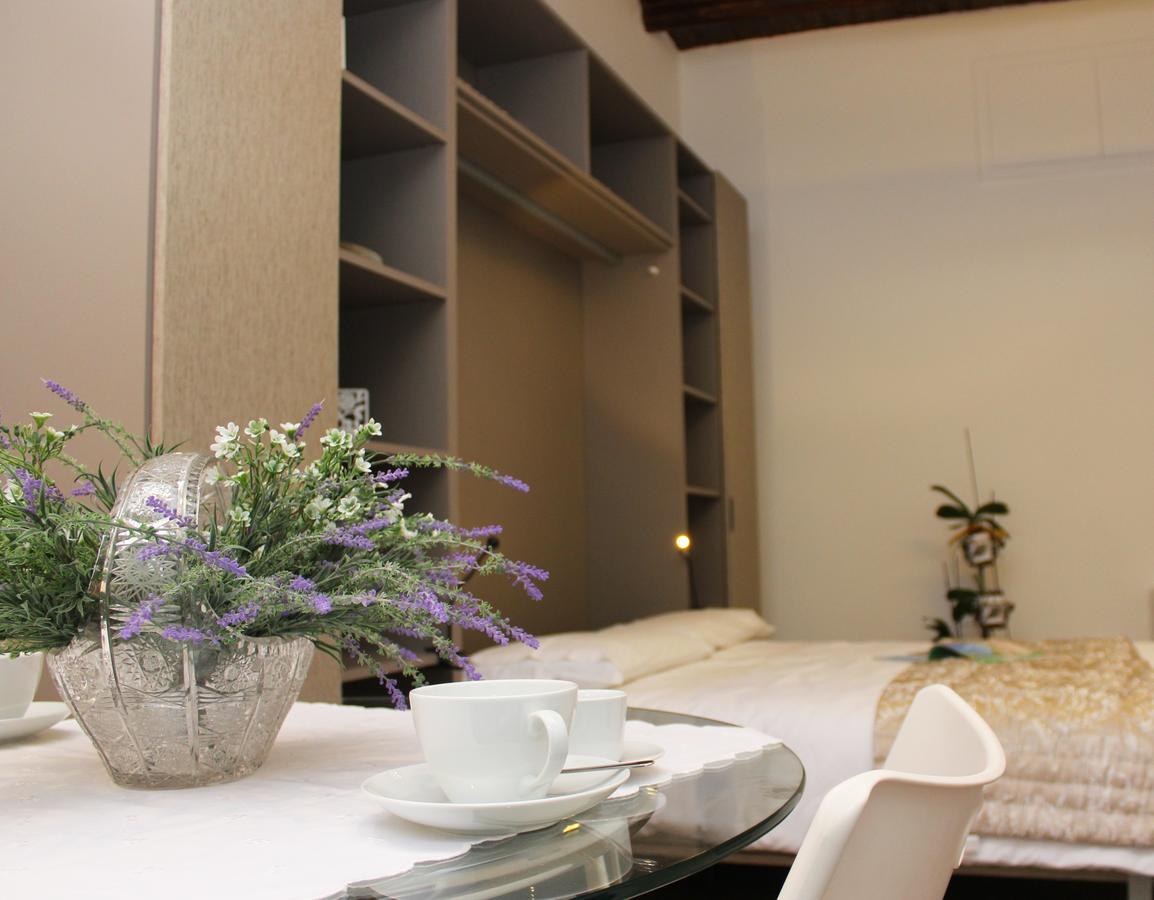 B&B Katerine Salerno Bagian luar foto