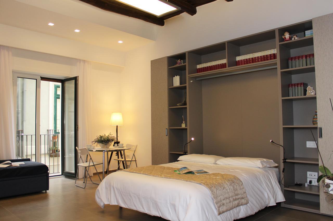 B&B Katerine Salerno Bagian luar foto