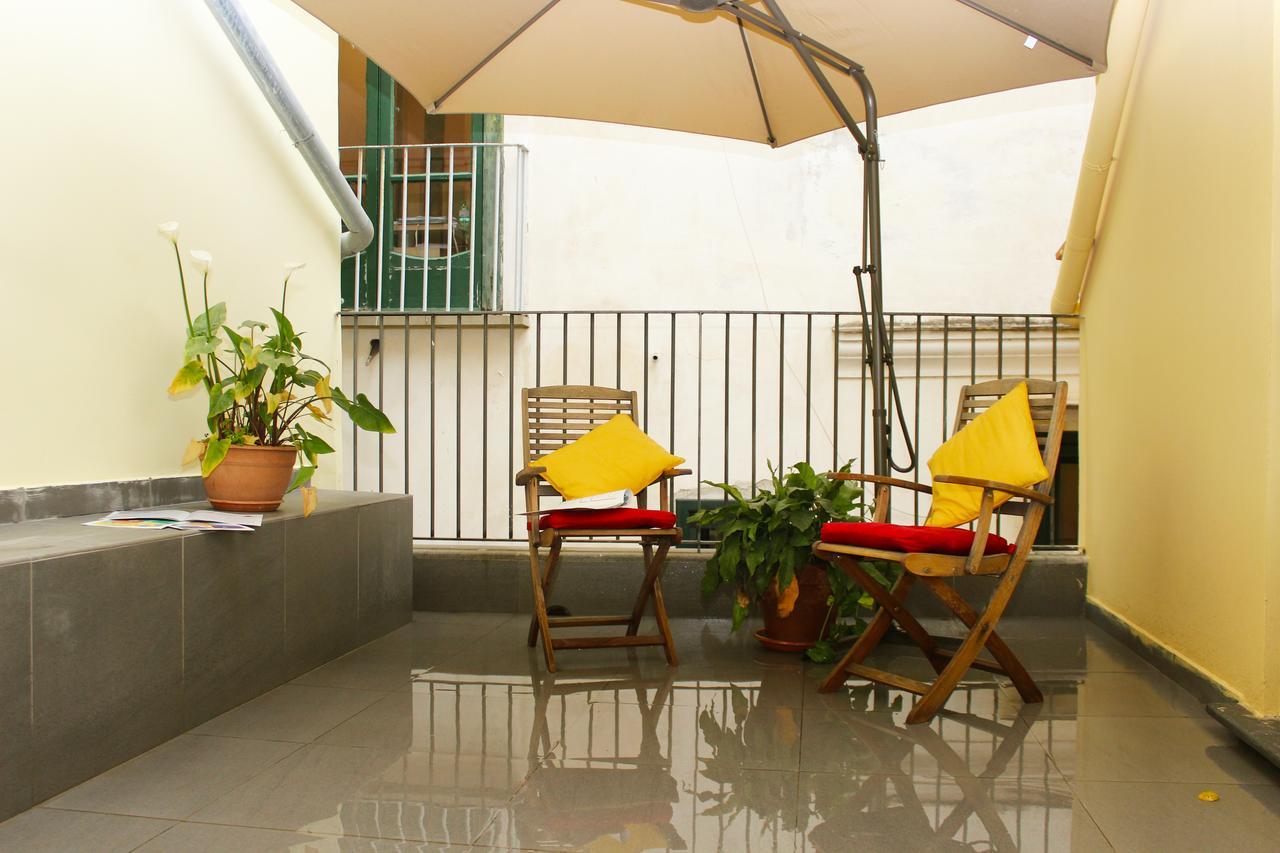 B&B Katerine Salerno Bagian luar foto